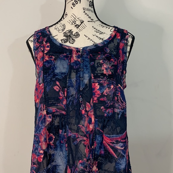Sheer floral Lucky Brand sleeveless blouse Size:S - Picture 2 of 11